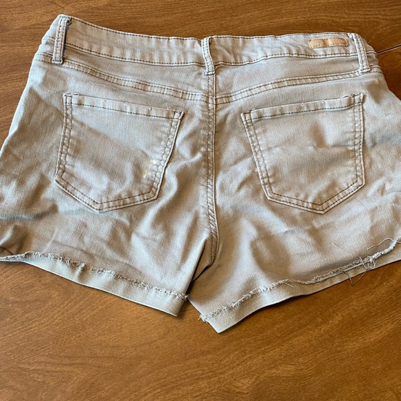 Cute shorts - Picture 6 of 8